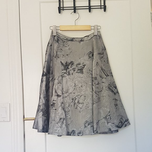 Ted Baker Dresses & Skirts - NEW Grey/ Silver Ted Baker Circle Skirt